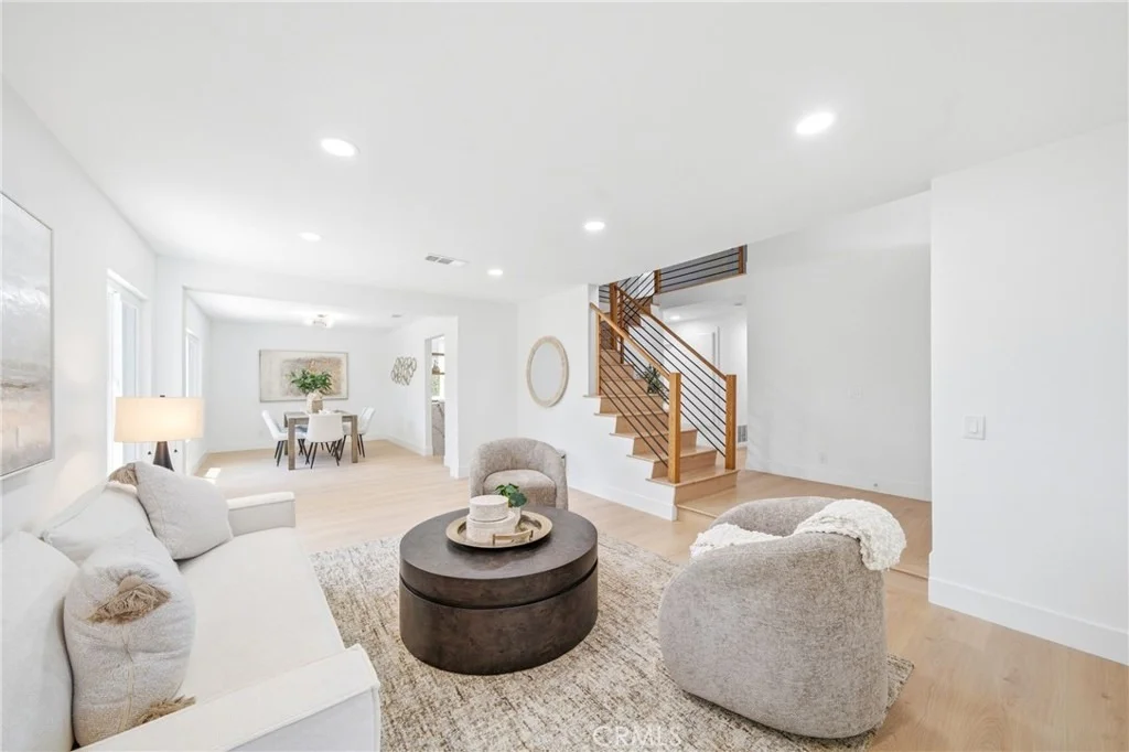 Photo of 137 S Thistle Road
