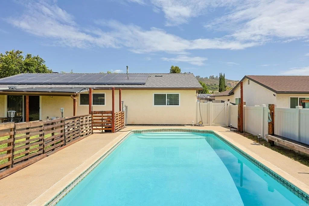 Photo of 1127 Paula Way