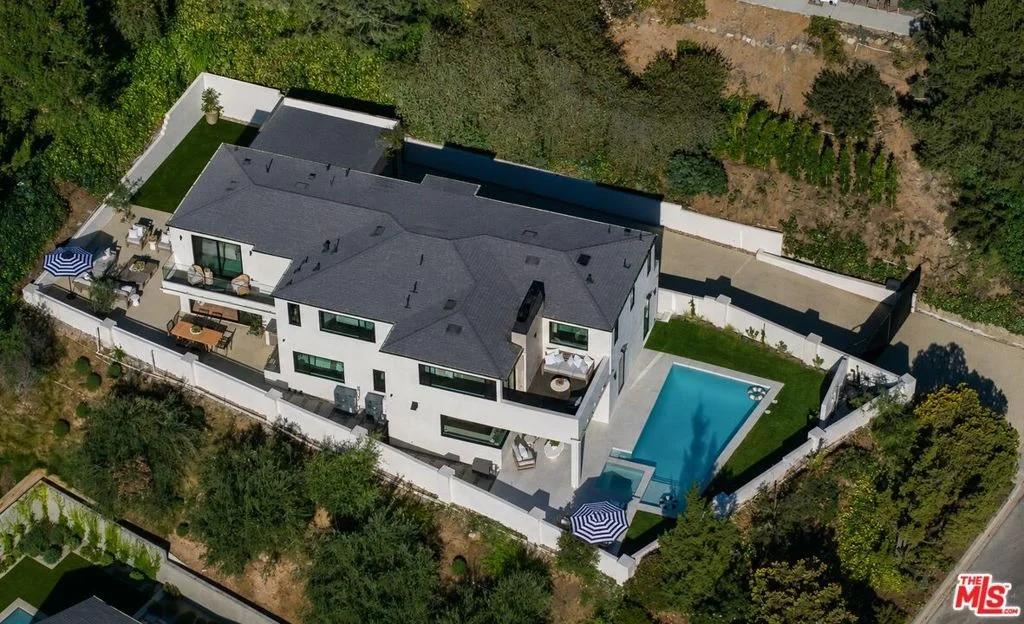 Photo of 8636 Edwin Drive