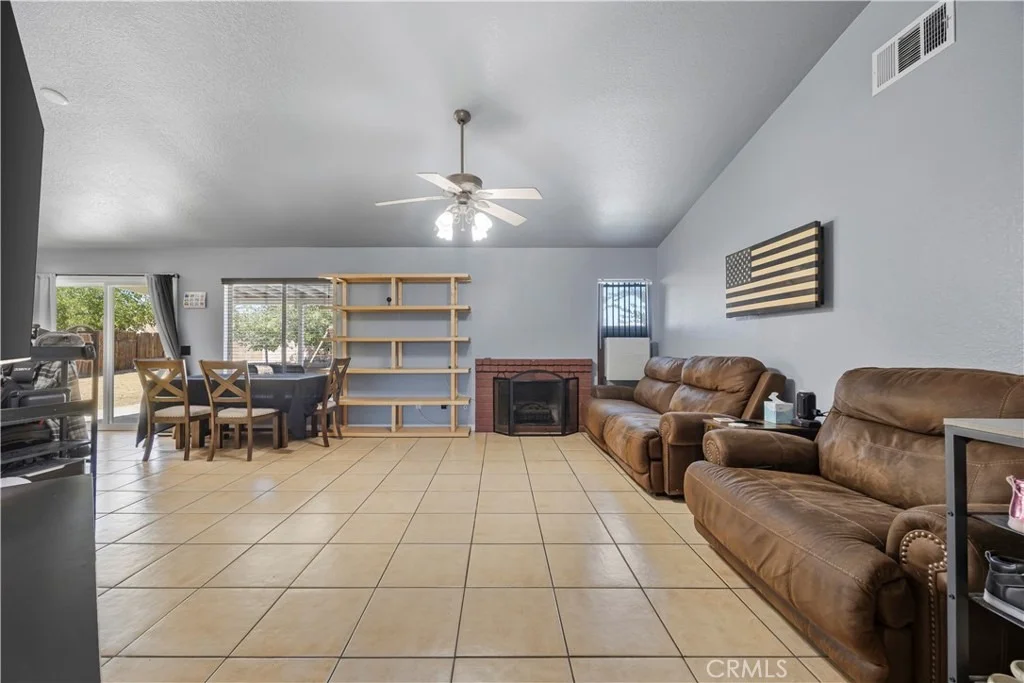 Photo of 10716 Wakefield Street E