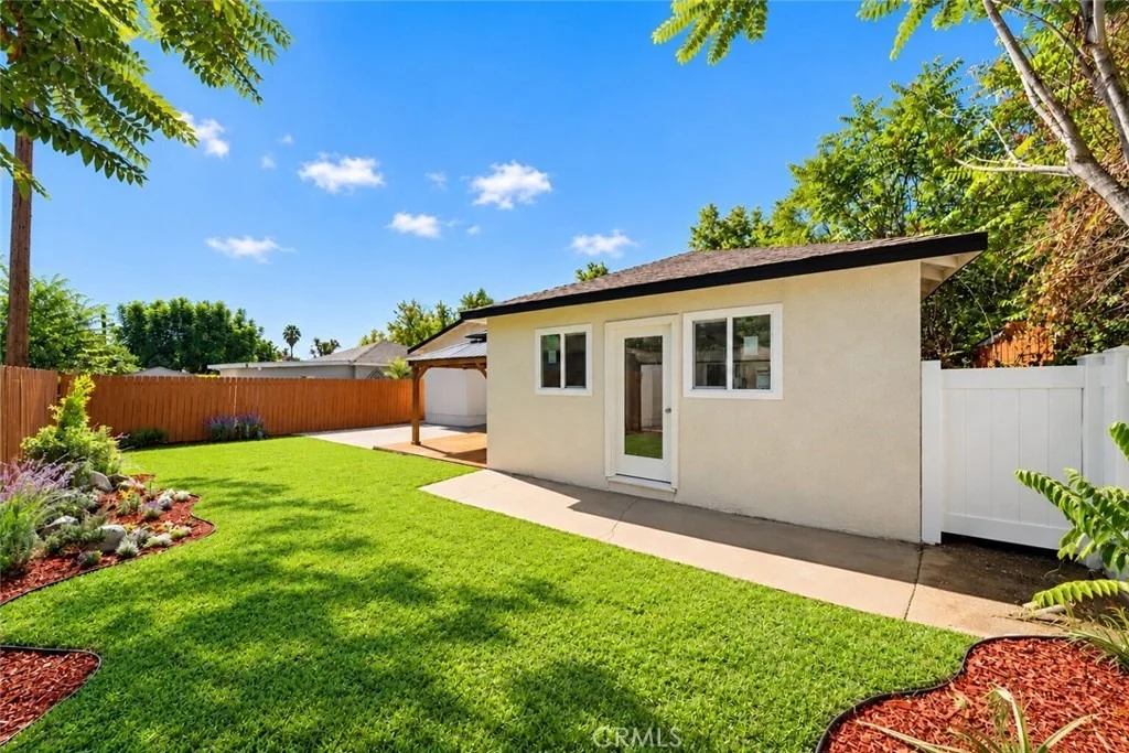 Photo of 500 Santa Paula Avenue