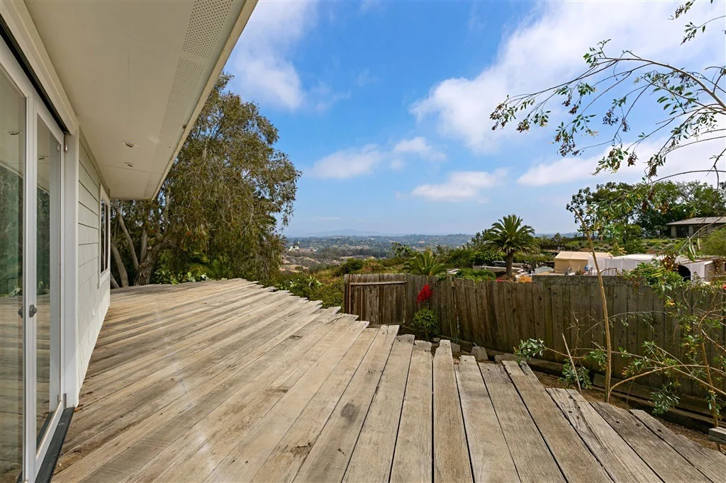 Photo of 1691 CREST DRIVE