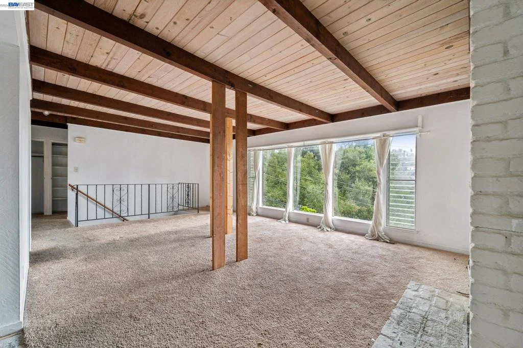 Photo of 6151 Valley View Rd