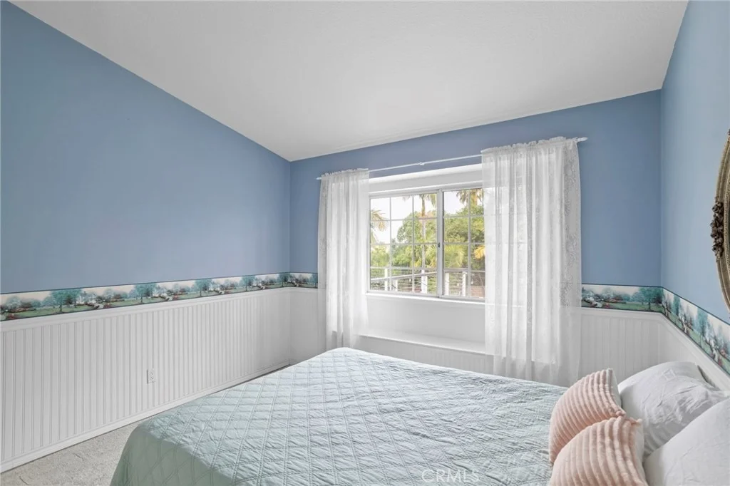 Photo of 1155 Bridgeport Rd