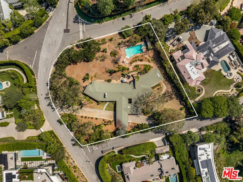 Photo of 1601 Capri Drive