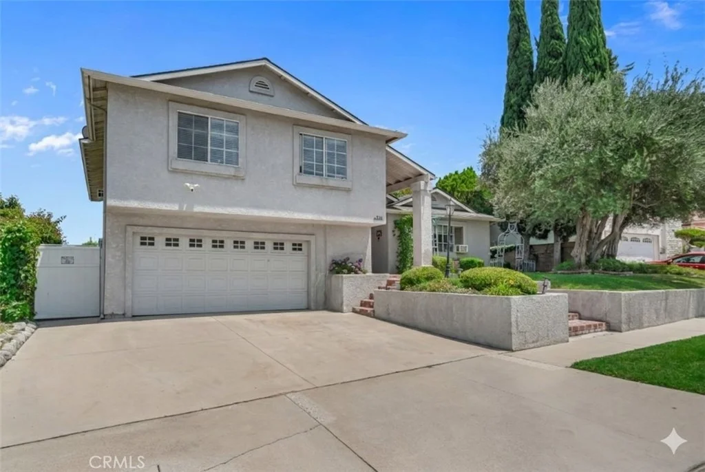 Photo of 536 N Del Sol Lane