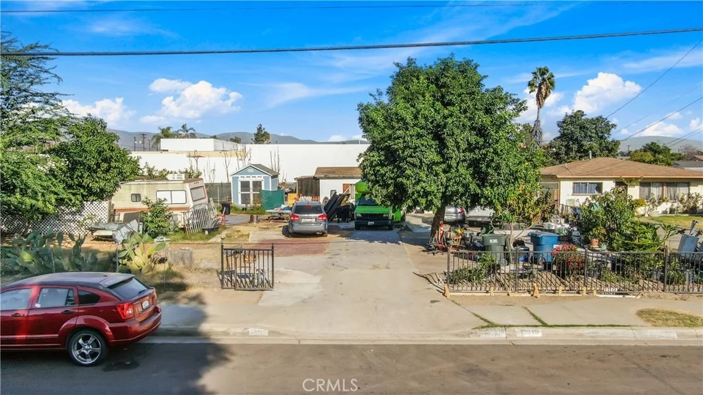 Photo of 12317 12319 Elliott Avenue
