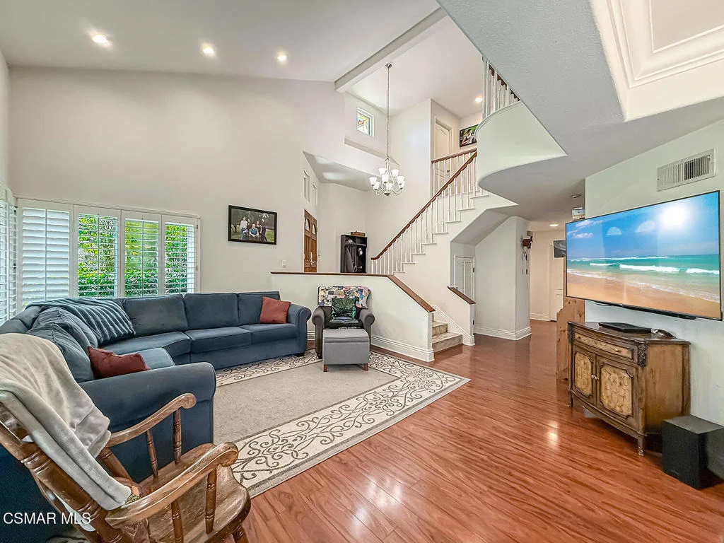 Photo of 7204 University Drive