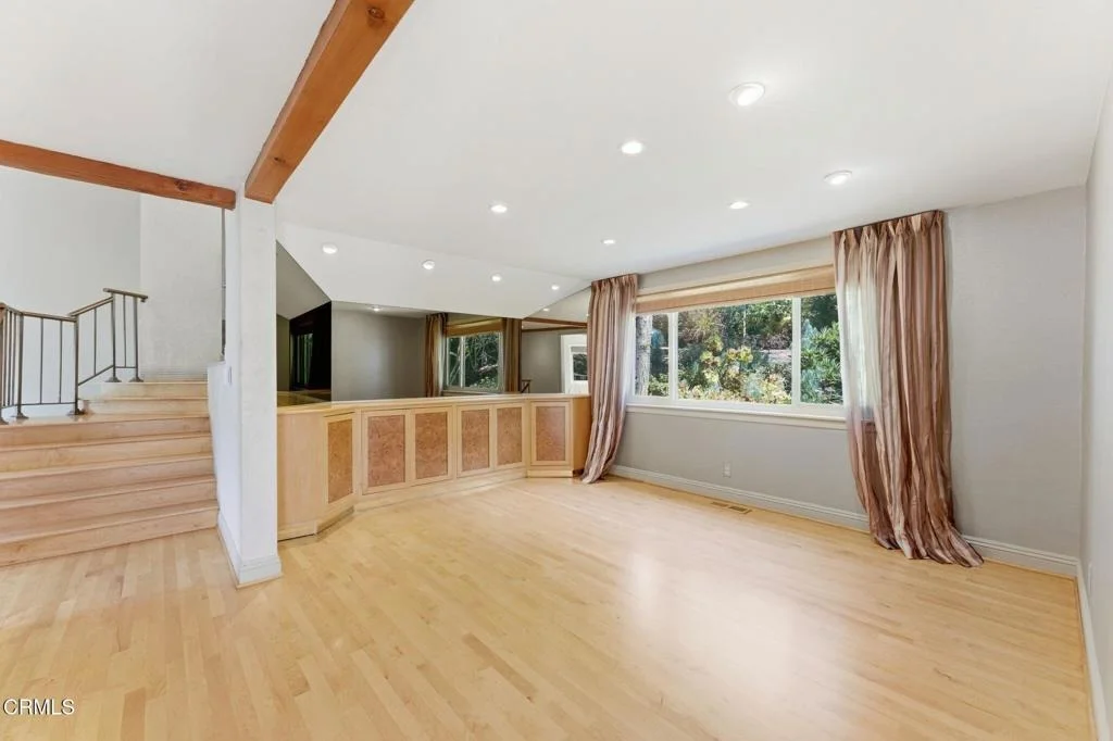 Photo of 405 Woodcliffe Road