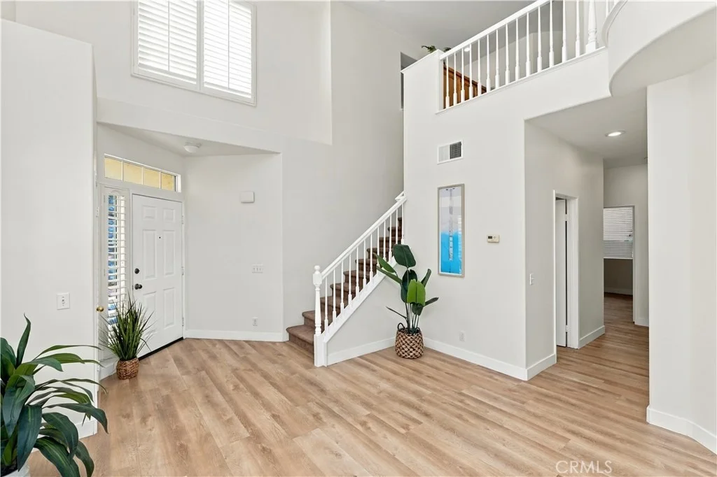Photo of 8850 Flintridge