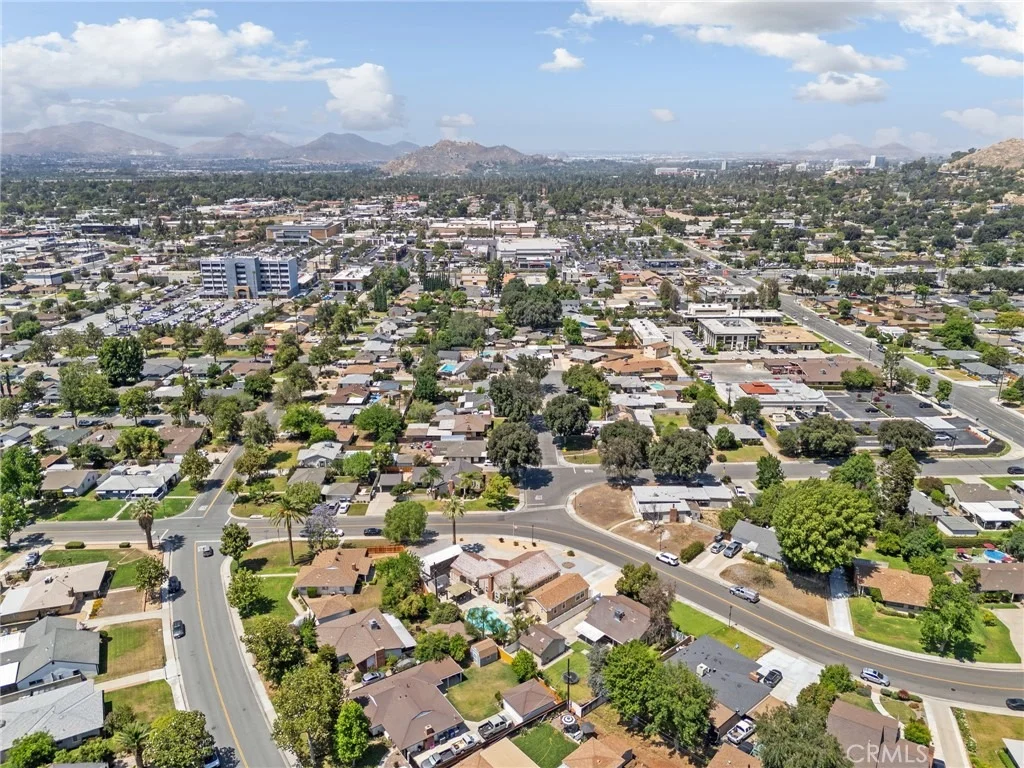 Photo of 3540 Nelson