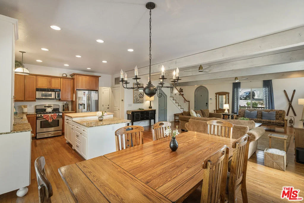Photo of 208 Knoll Road