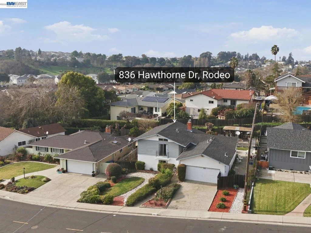 Photo of 836 Hawthorne Dr