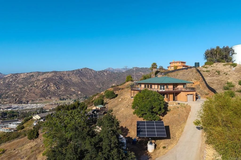 Photo of 11687 VALLE VISTA RD