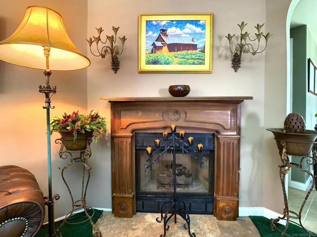 Photo of 1090 ELLEN LANE