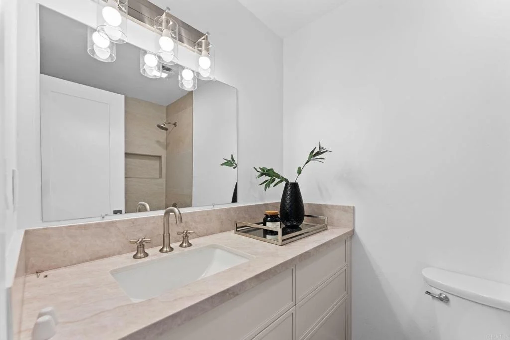 Photo of 6423 Goodwin Street