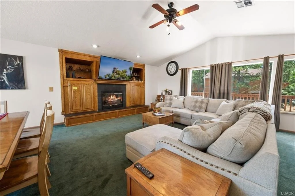 Photo of 1396 La Crescenta Drive