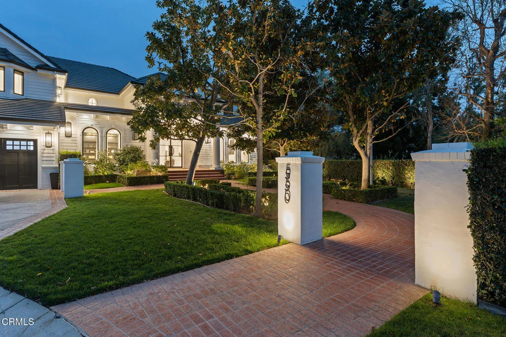 Photo of 550 Unique Lane