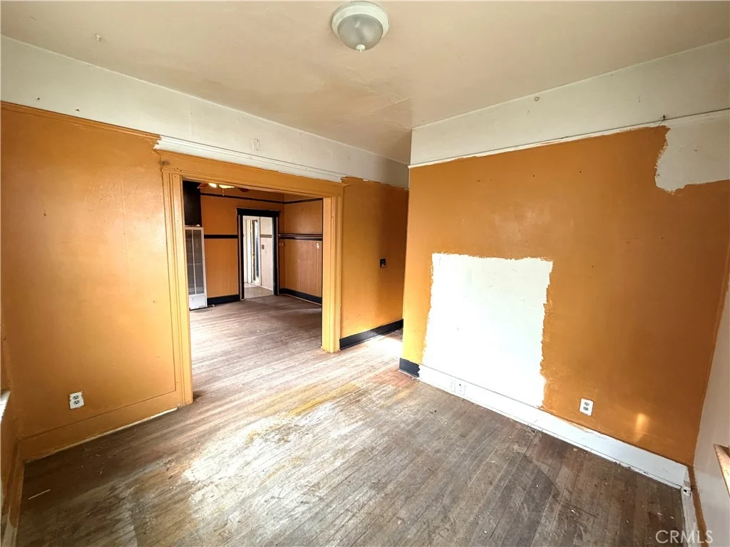 Photo of 230 W 18th