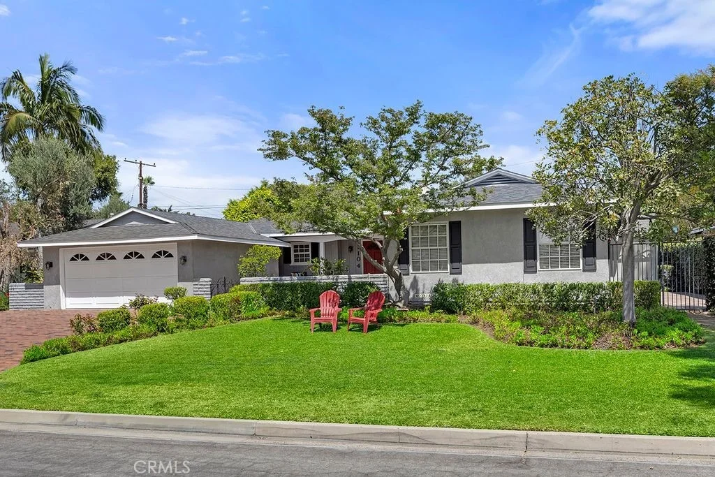 Photo of 1104 Cerritos