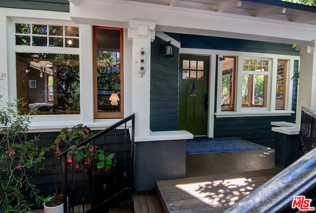 Photo of 1130 Electric Avenue