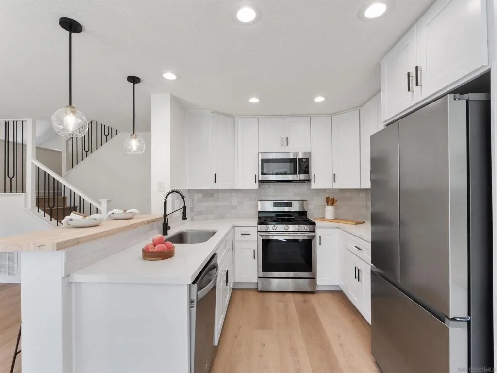 Photo of 2277 Dunstan