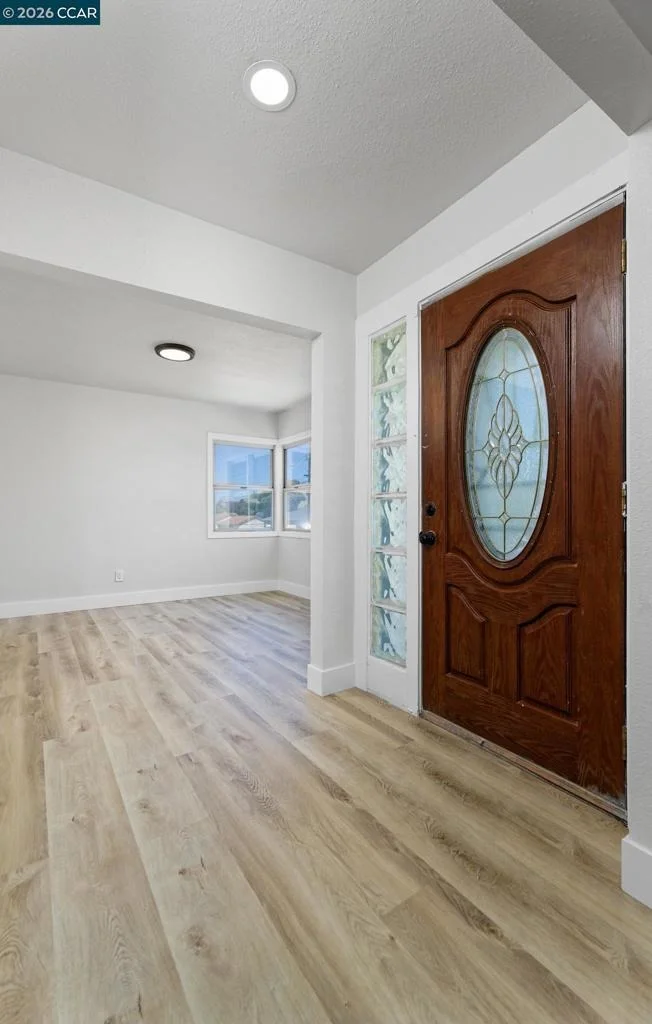 Photo of 103 Cataline Ave