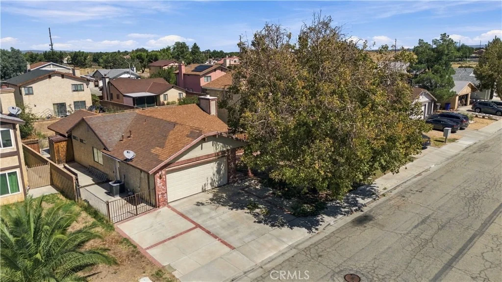 Photo of 2533 Topaz