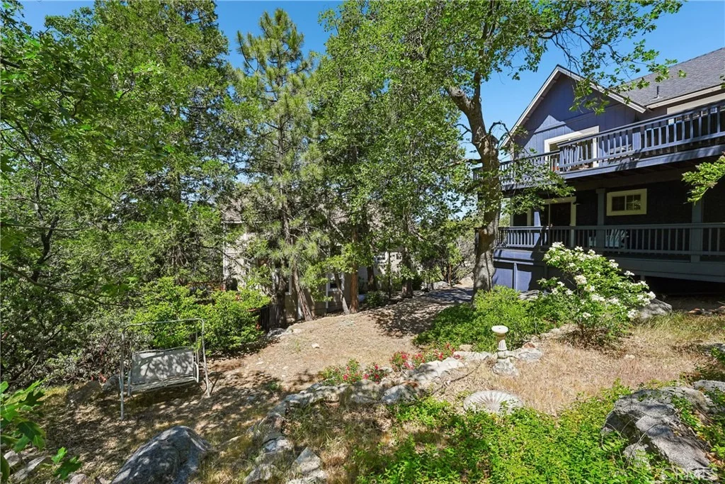 Photo of 28833 Manitoba Drive