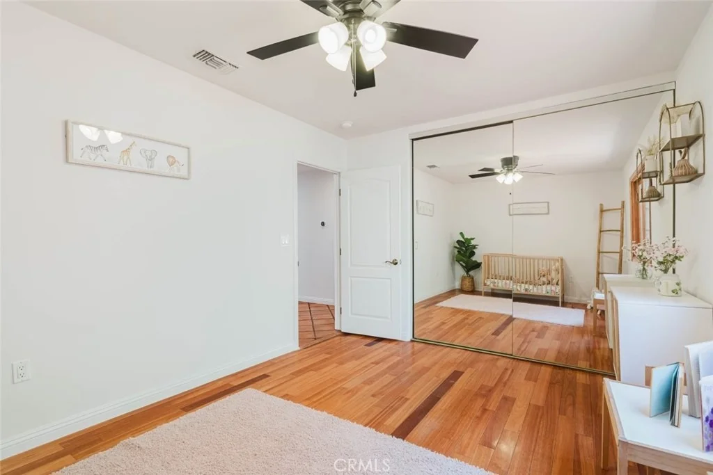 Photo of 17827 Roscoe Boulevard