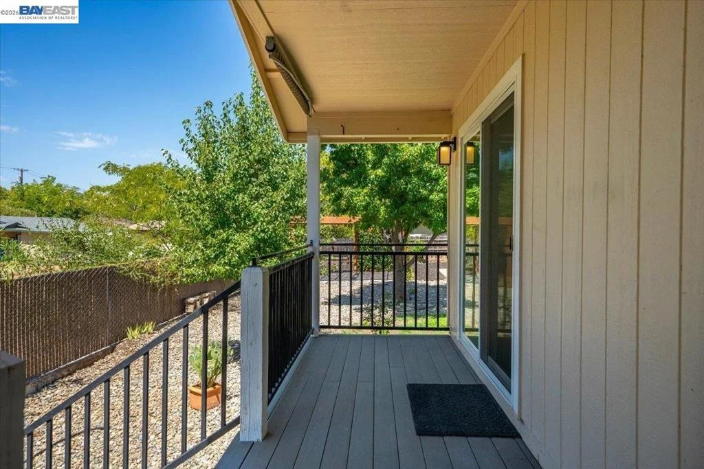Photo of 2584 Reservoir Ln
