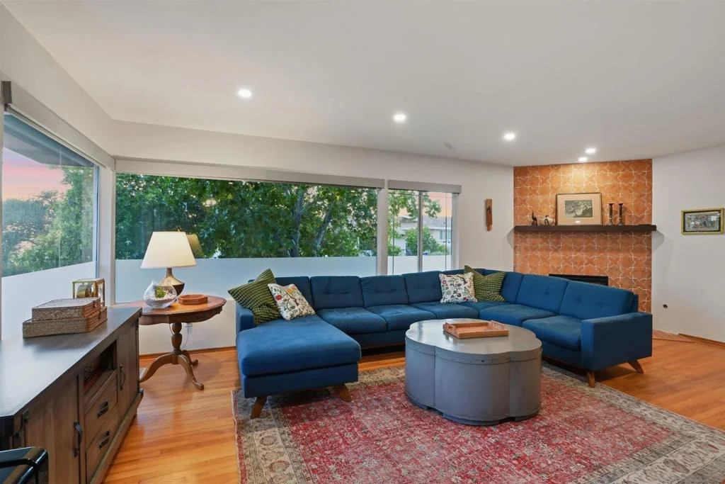 Photo of 5641 Genoa