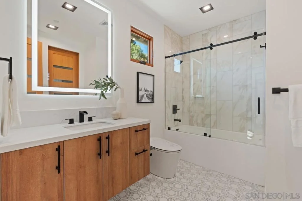 Photo of 5758 Las Palomas