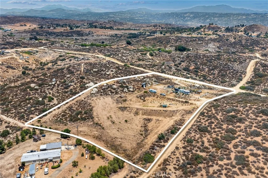 Photo of 41720 Oak Canyon Road