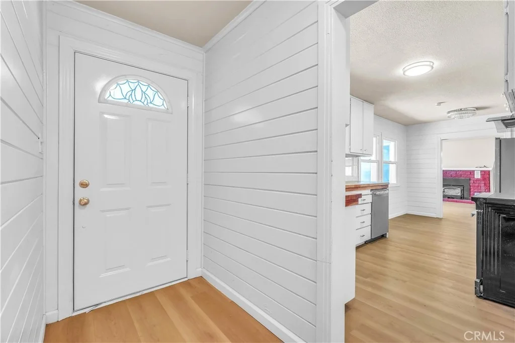 Photo of 15905 Kugelman
