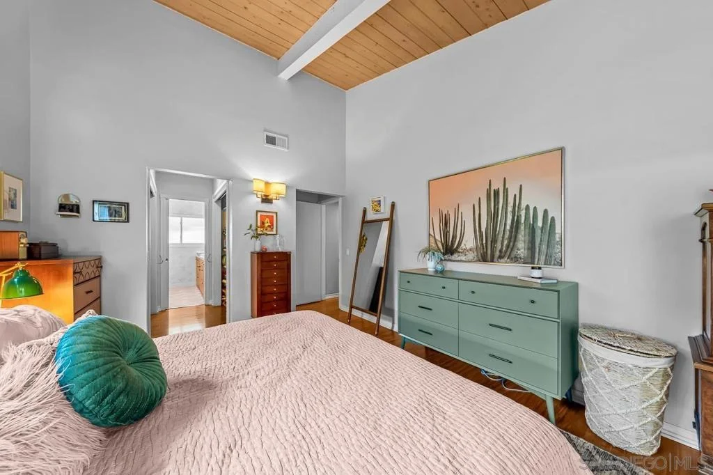 Photo of 2208 Sunset Drive
