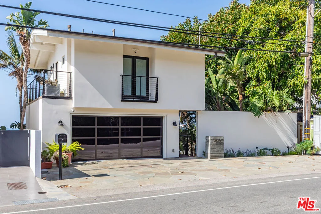 Photo of 25006 Malibu Road