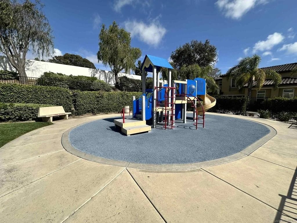 Photo of 3985 Carino Way