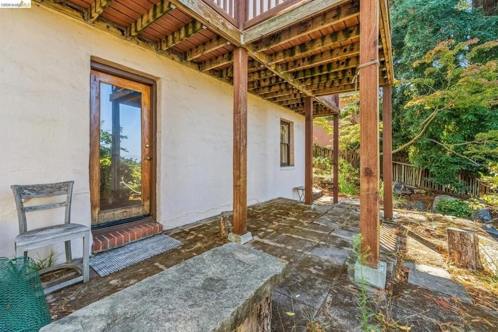 Photo of 1466 Scenic Ave