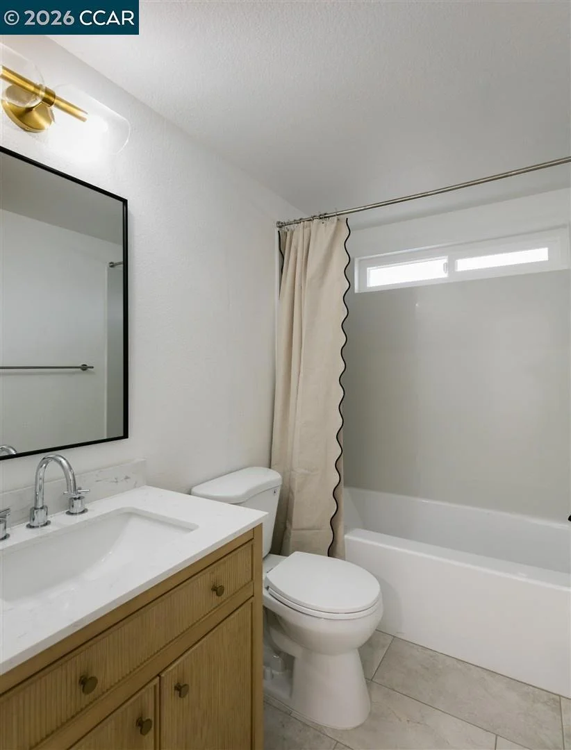 Photo of 301 Maude Ct