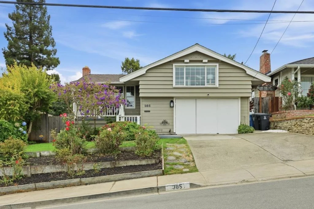 Photo of 385 Ridge Road