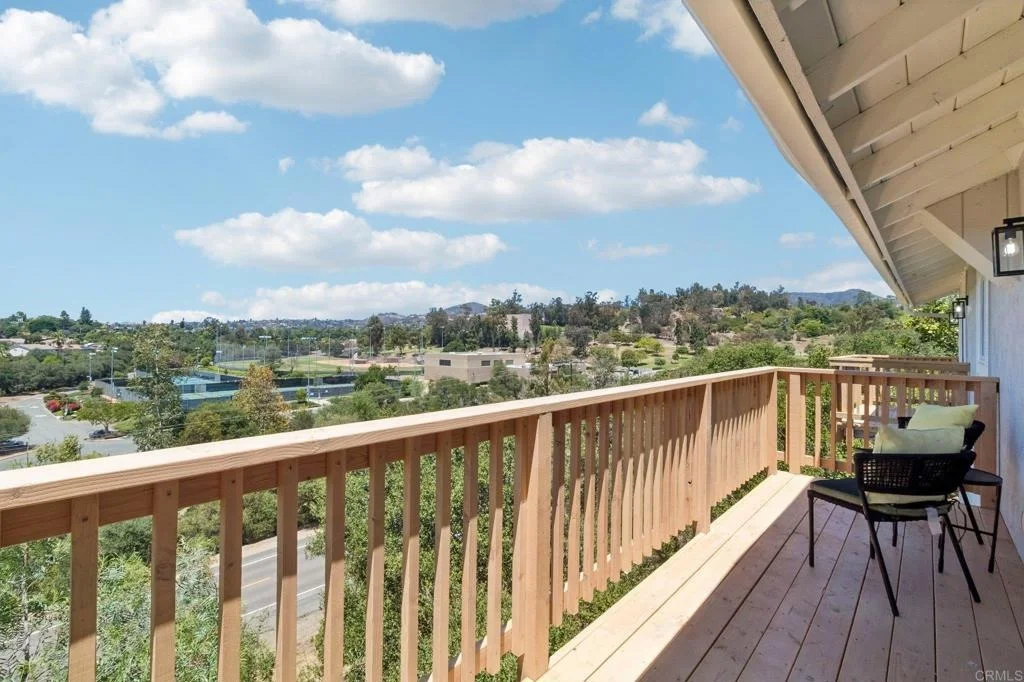 Photo of 221 Colina