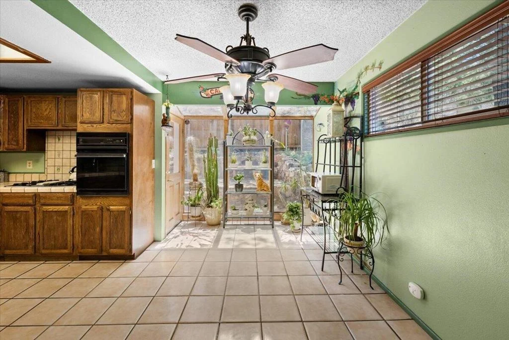Photo of 819 Holmes Lane