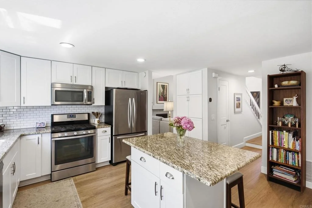 Photo of 1702 Avenida Vista Labera