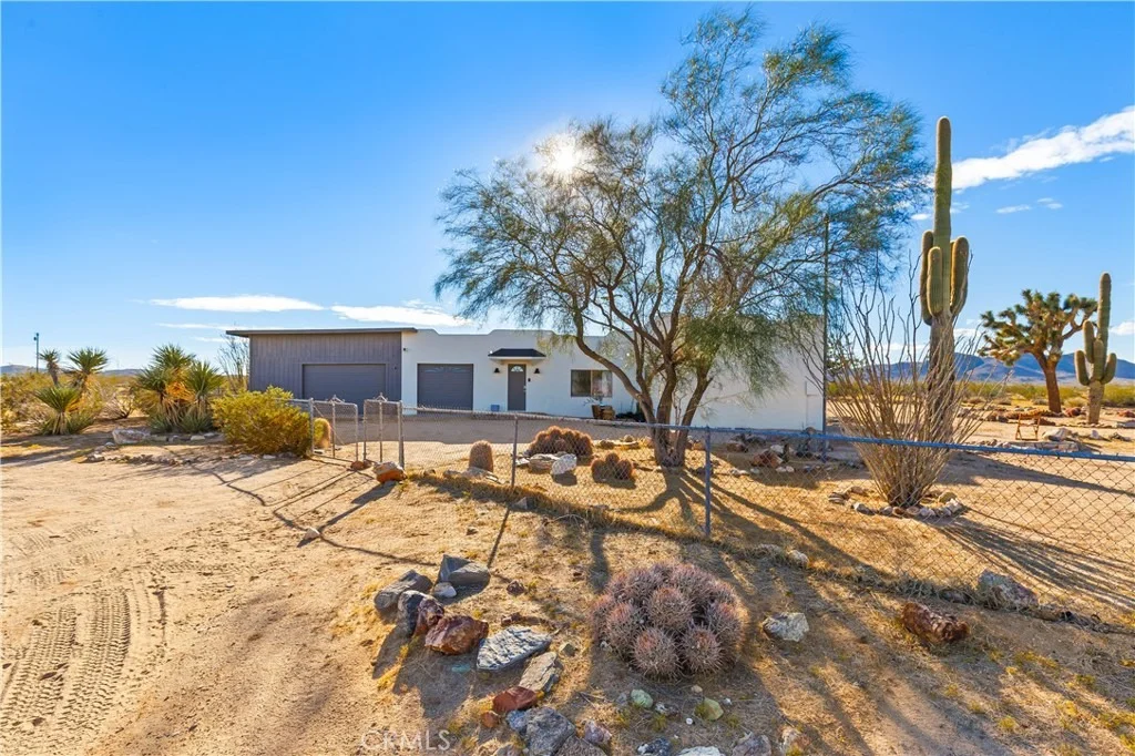 Photo of 60611 Birdie Ln