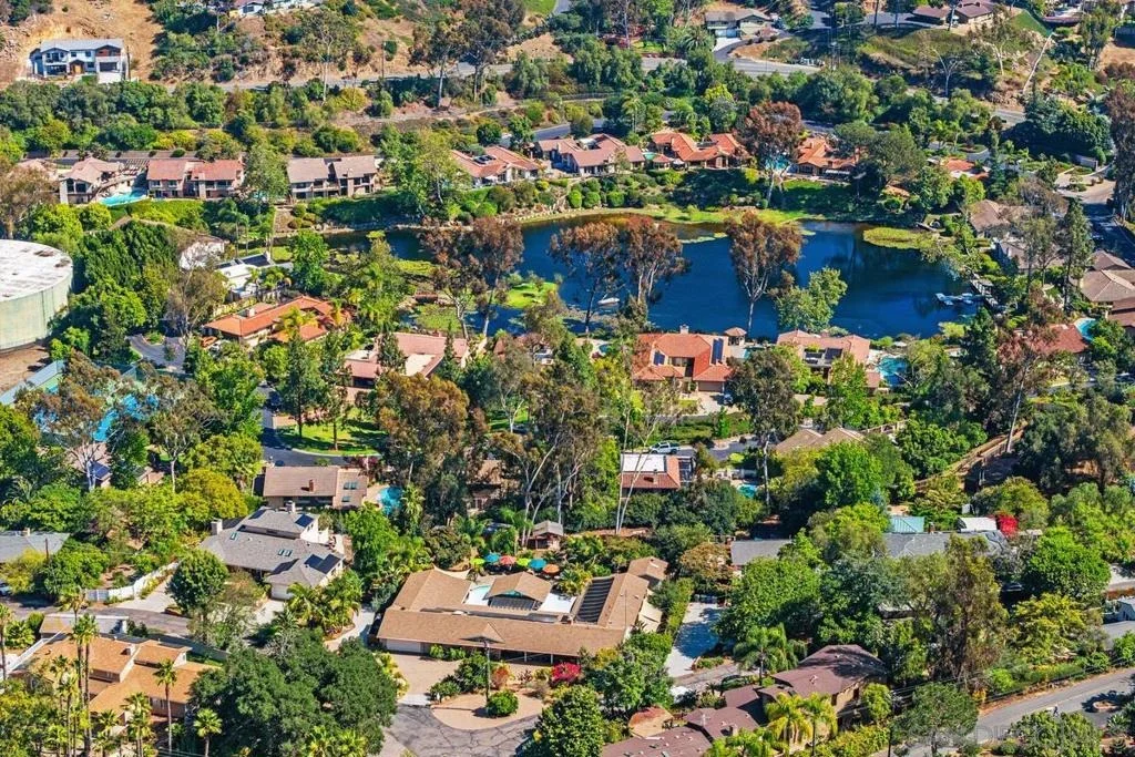 Photo of 9865 Edgelake Drive