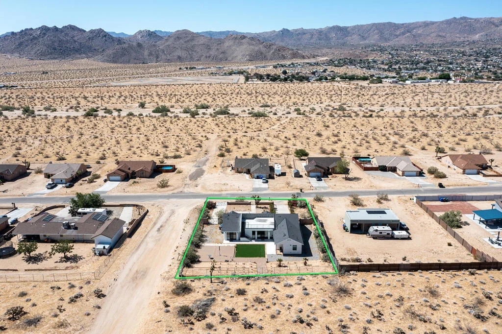Photo of 62290 Crestview Drive