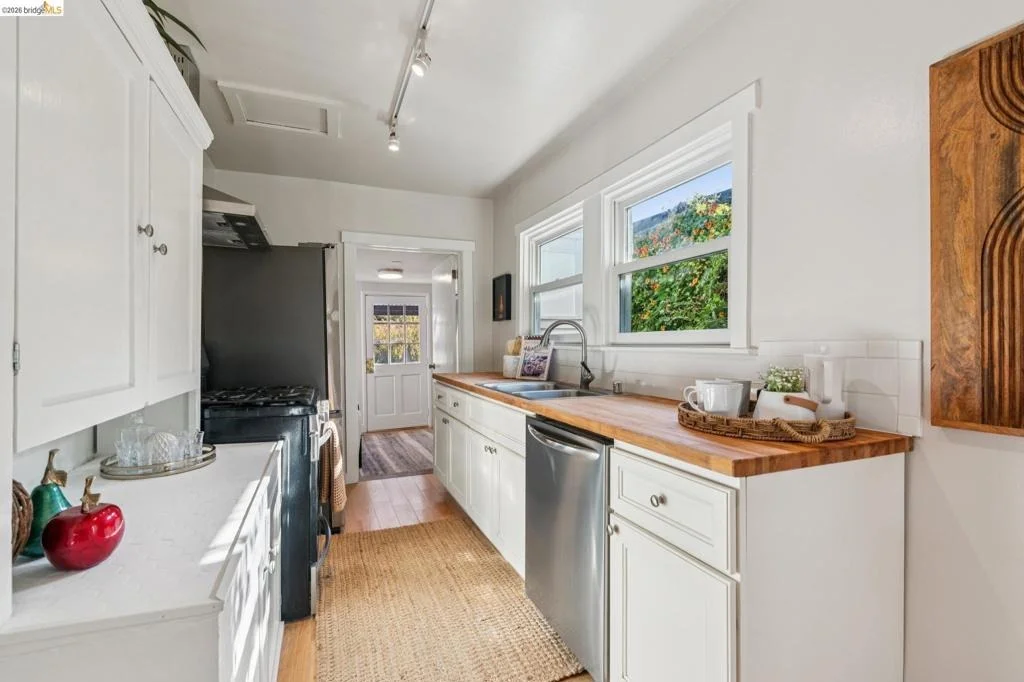 Photo of 1322 Bancroft Way
