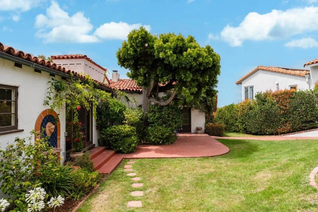 Photo of 1406 La Jolla Knoll