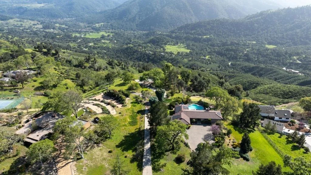 Photo of 34994 Sky Ranch Road